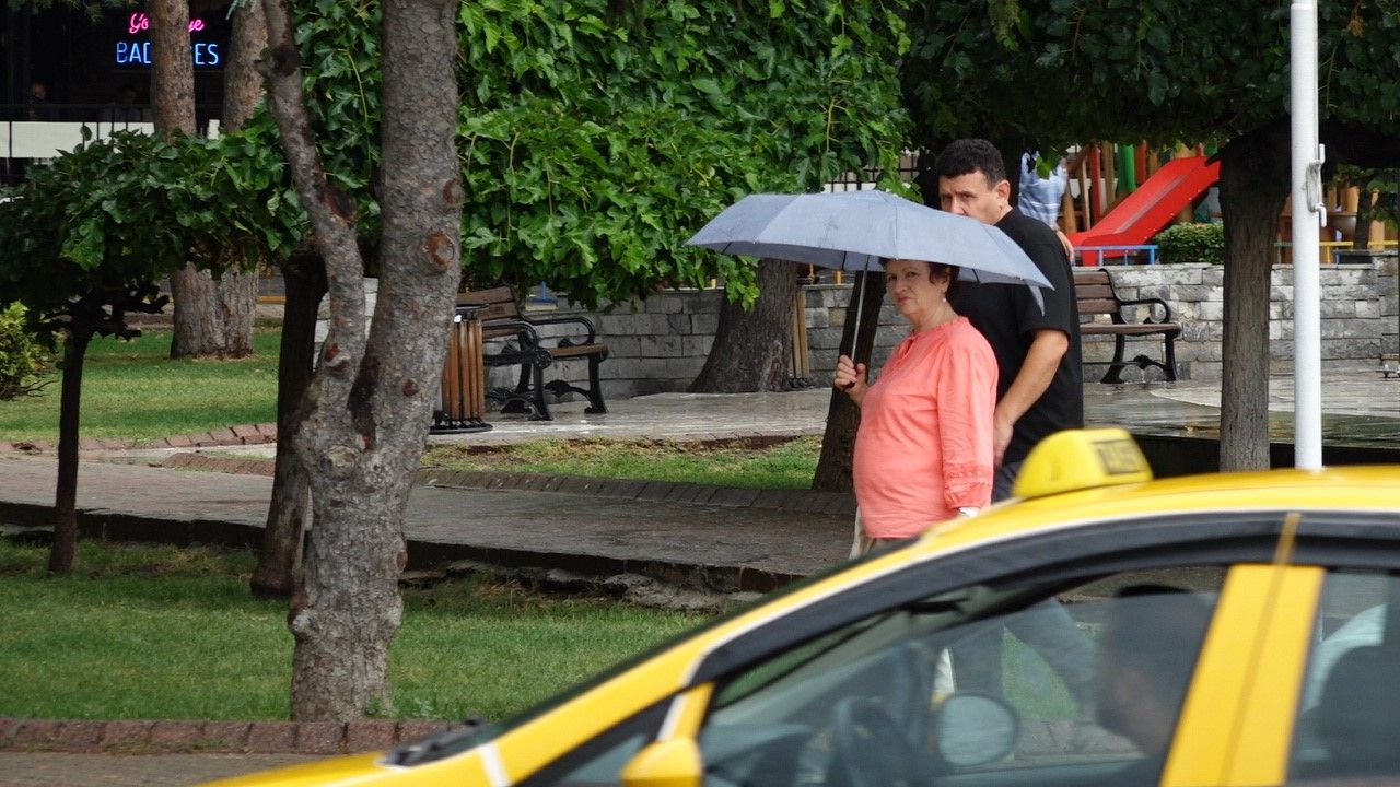 Kırklareli'de sağanak yağış etkili oldu