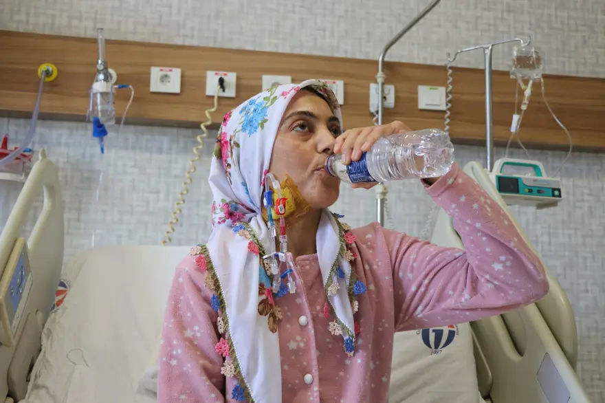 13 yaşında baş ağrısı ve kusma şikayetiyle hastaneye gitti: Vücudundaki 5 böbrekle yaşamını sürdürüyor 