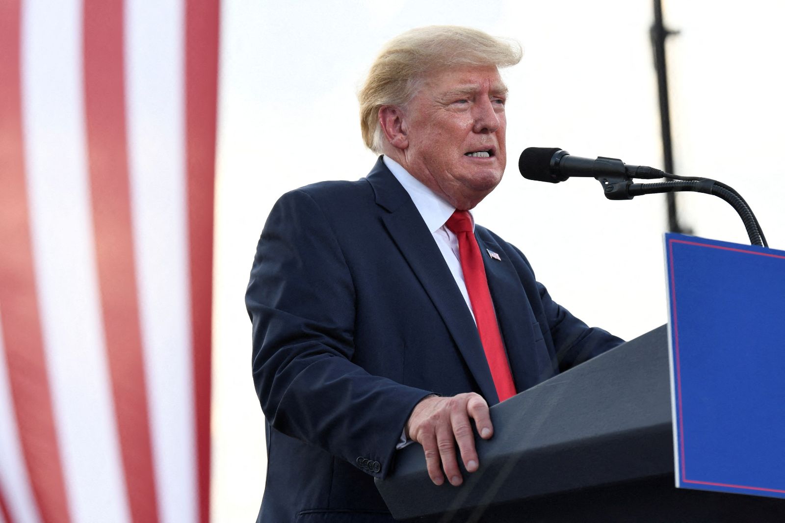 Trump avukatlık borcunu atla ödemeye çalışmış