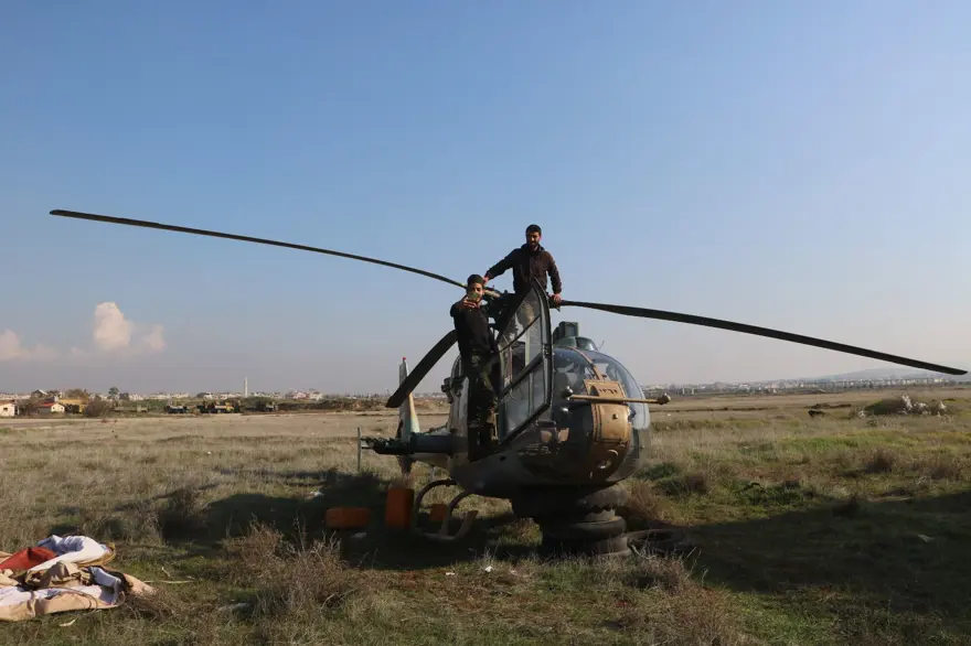 Esad'ın saldırılarda kullandığı uçaklar! Hama Hava Üssü görüntülendi 8 Esad'ın saldırılarda kullandığı uçaklar! Hama Hava Üssü görüntülendi 8