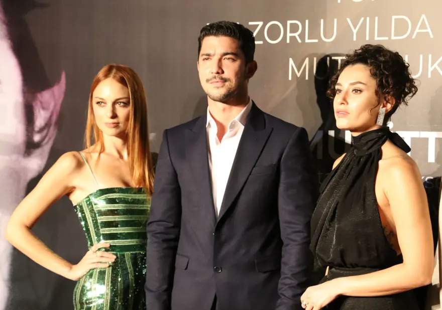 Altın Portakal Film Festivali kırmızı halı geçişiyle başladı 41