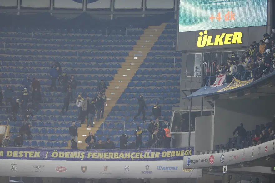 Maç bitti, Caner atıldı 7