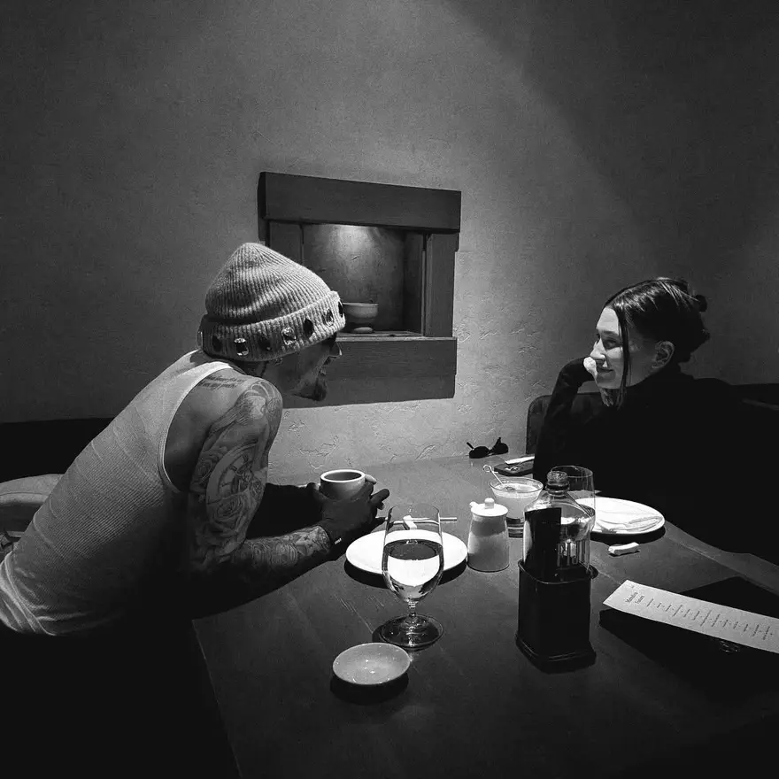 "BOŞANIYORLAR" İDDİALARI SONRASI YENİ PAYLAŞIM 5