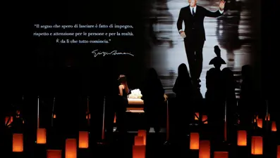 Milano'da Armani'ye sessiz veda