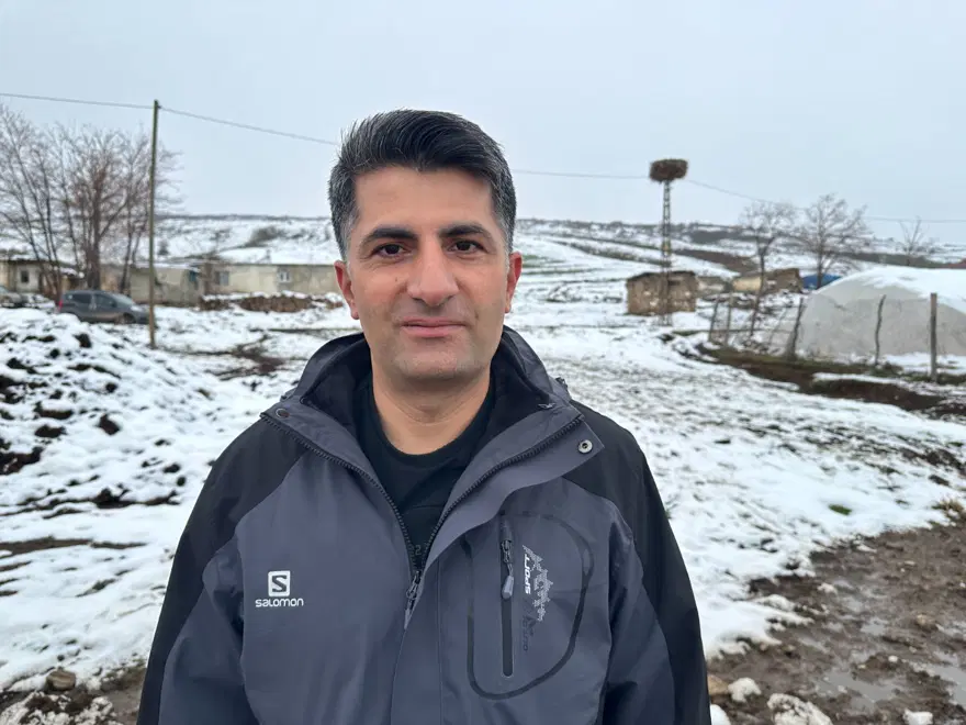Köye yuva yapan leylek yıllardır göç etmedi: Havaların soğumasına rağmen gitmiyor Köye yuva yapan leylek yıllardır göç etmedi: Havaların soğumasına rağmen gitmiyor