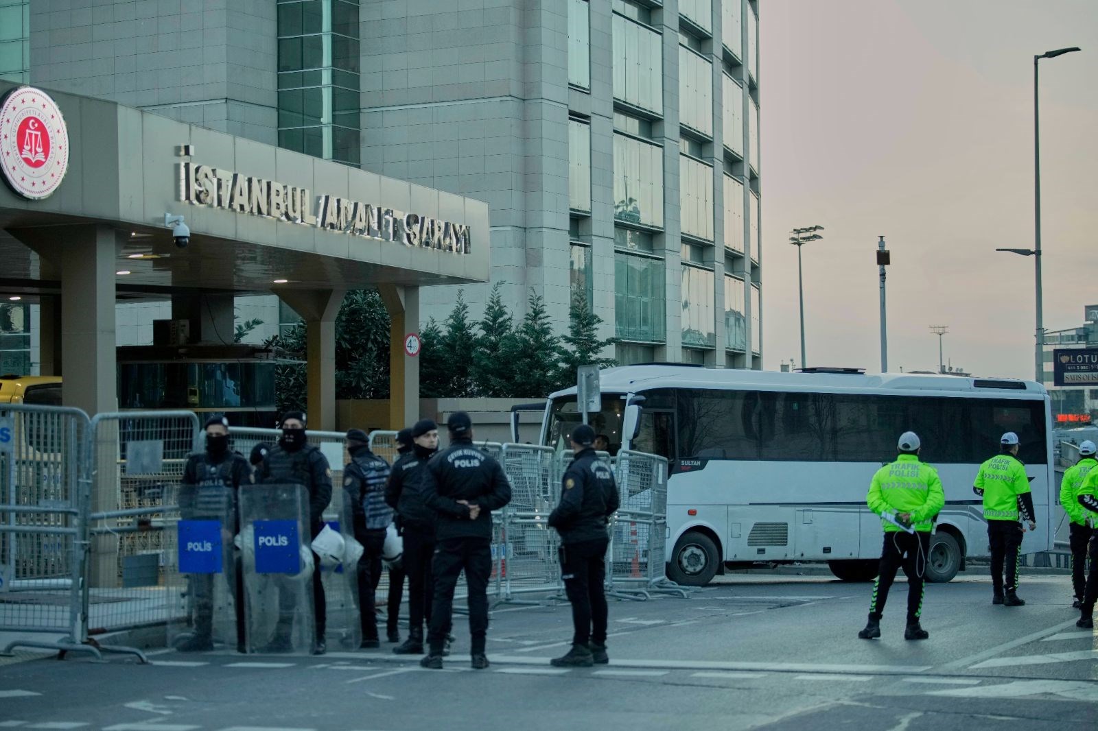 Gün gün İBB operasyonu: Bugüne kadar neler oldu, kimler tutuklandı?