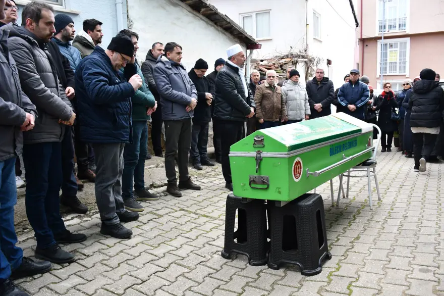 29 yıldır gözü gibi baktı: Vasiyeti yerine getirildi, "Murat 124" ile tabutu taşındı 5
