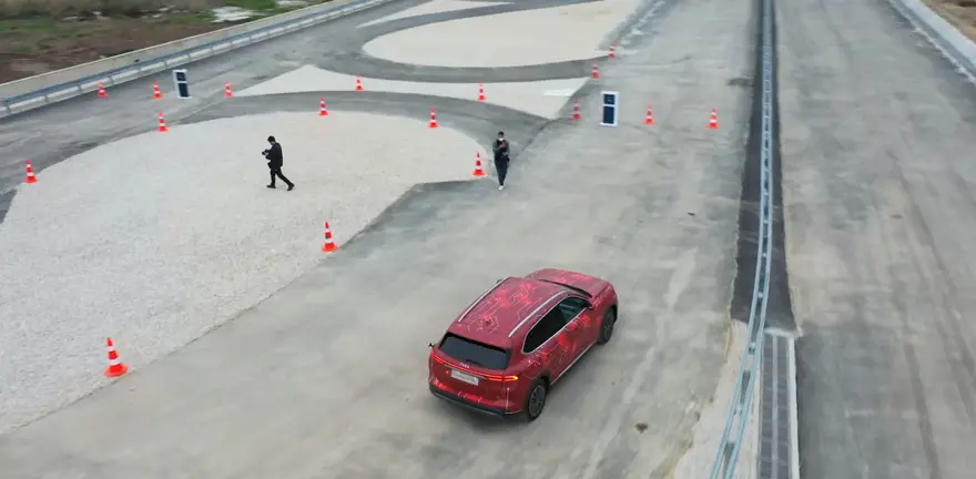 Bakanlar Varank ve Nebati, Togg'un direksiyonuna geçti: Bu müthiş bir duygu 7