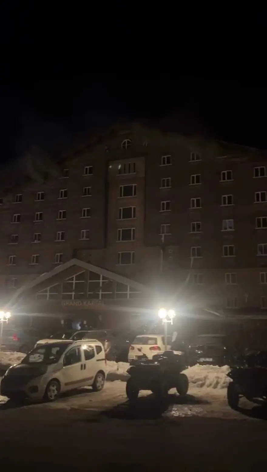 Kartalkaya'da otel yangını | Ölümden çarşaflarla kurtulmaya çalıştılar: Yardım edin, nereden çıkacağız? 6
