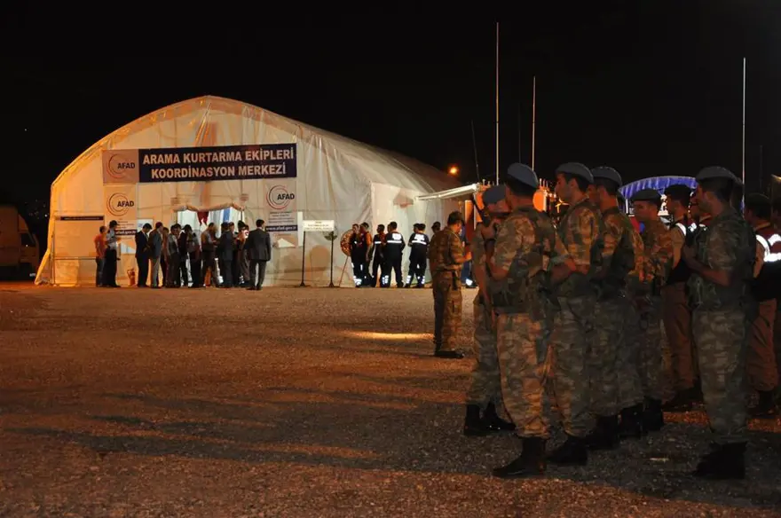 Gerçeği aratmayan deprem tatbikatı 22