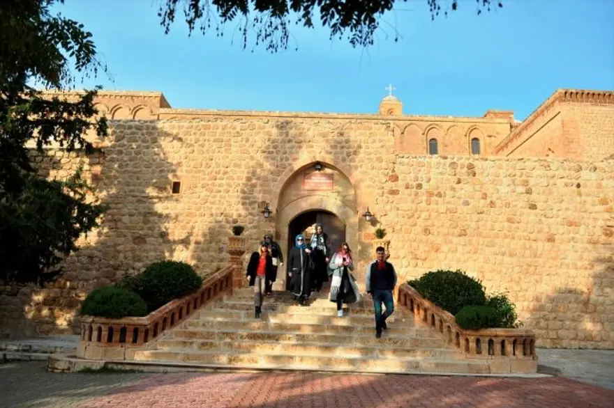 diyarbakır, mardin, hilar mağaraları, evliyalar diyarı, asur krallığı, dara antik kenti, ipek yolu 18 diyarbakır, mardin, hilar mağaraları, evliyalar diyarı, asur krallığı, dara antik kenti, ipek yolu 18