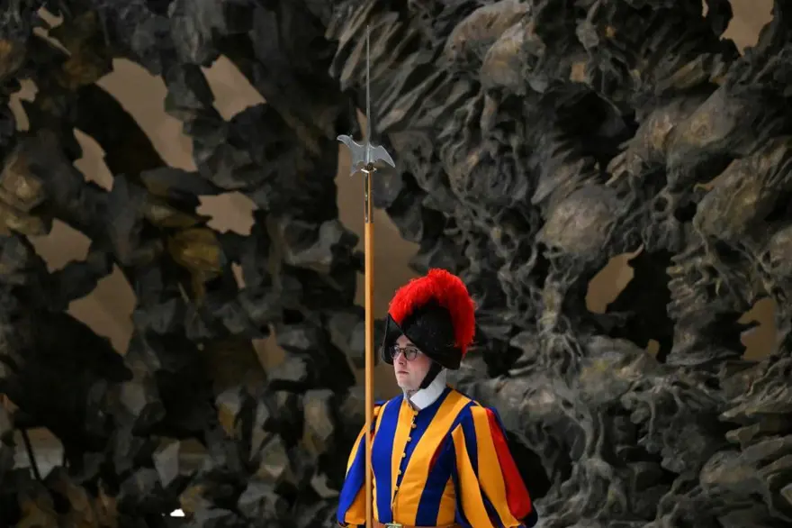 SIKI BİR SOKAĞA ÇIKMA YASAĞI 1