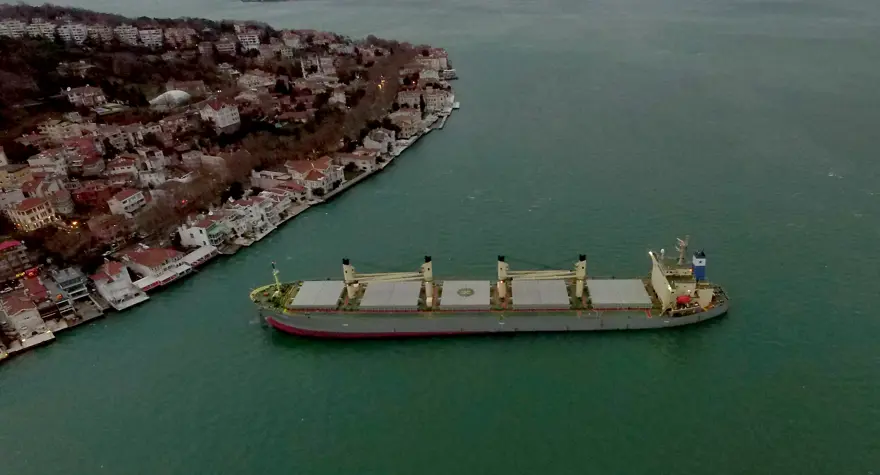 Karaya oturan gemi bugün de kurtarılamadı 26 Karaya oturan gemi bugün de kurtarılamadı 26