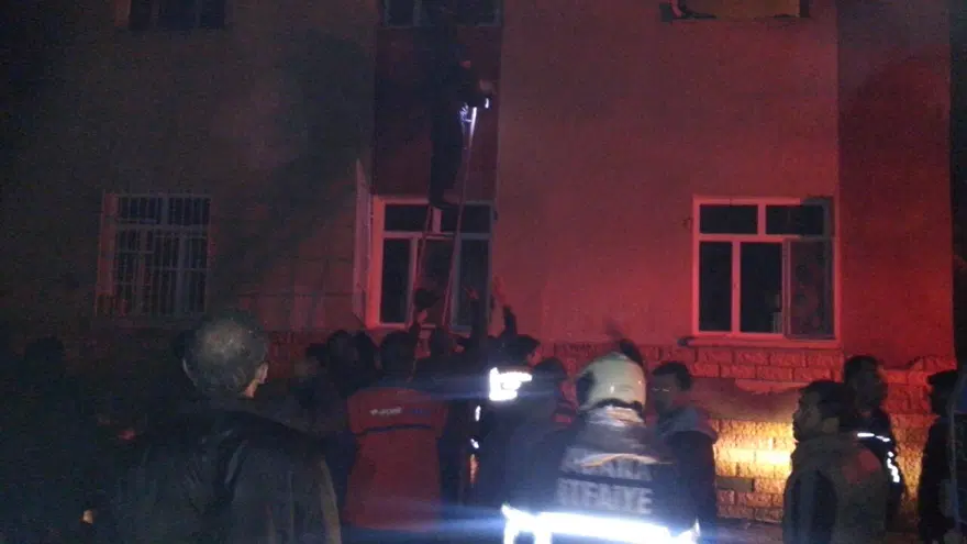 Adana'da yangın: 12 kişi hayatını kaybetti 2