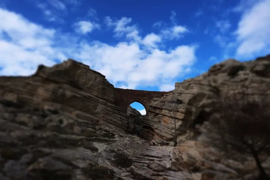 "ERKEN OSMANLI YA DA GEÇ BİZANS DÖNEMİNE TARİHLENİYOR" 2