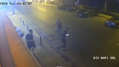 Eğlence mekanında olaylı gece: Önce rahatsızlık verdi sonra silahını alıp geldi