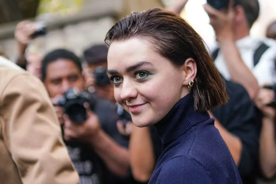 Maisie Williams sordu Elon Musk dizileri karıştırdı 4 Maisie Williams sordu Elon Musk dizileri karıştırdı 4
