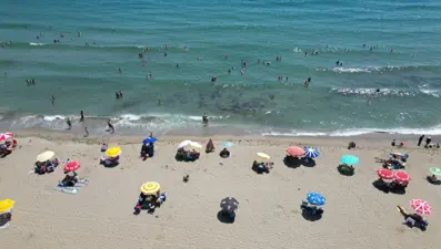 Tekirdağ'da sıcaktan bunalanlar sahillere koştu