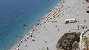 Alman devi iflas etti: Türkiye'de turizmi bekleyen riskler