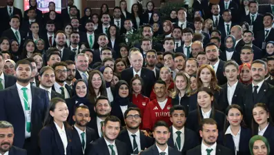 Cumhurbaşkanı Erdoğan, Beştepe'de gençlerle buluştu