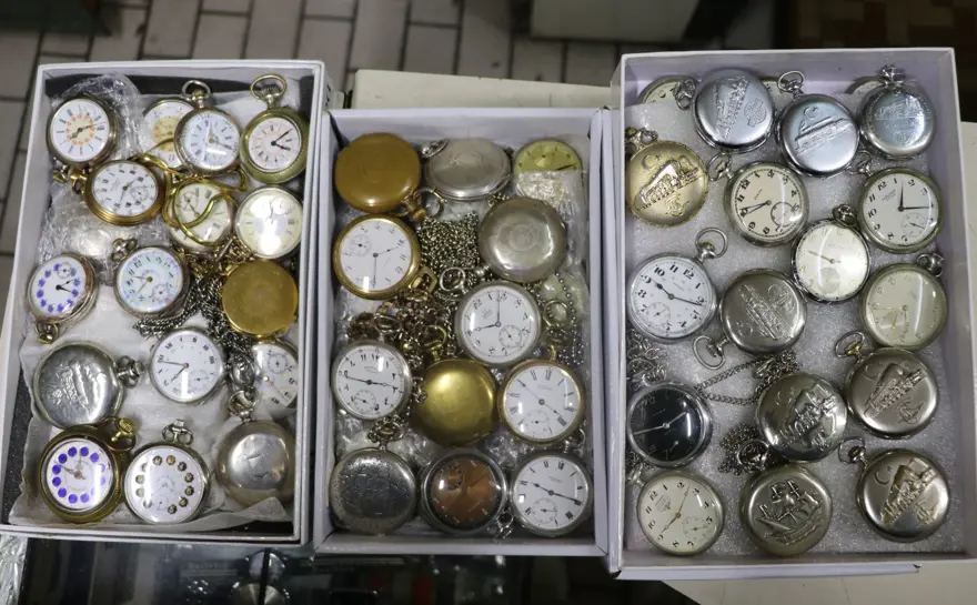 40 yılda 500 parçalık koleksiyon oluşturdu: En eskisi 1850'den kalma 4