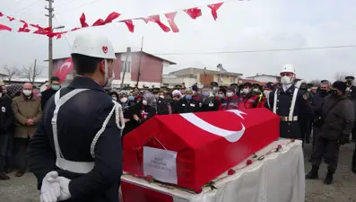 Gara şehidi Uzman Çavuş Ümit Gıcır, Balıkesir'de son yolculuğuna uğurlandı