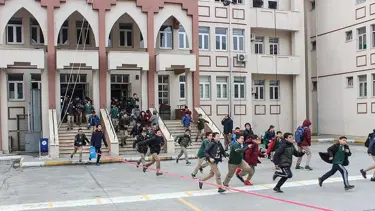 Okullar yarın tatil mi, yarım gün mü? 31 Aralık'ta okullar yarım gün mü olacak? Valilik açıkladı