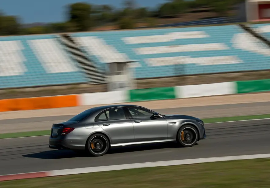 Sıra dışı seçenek: Mercedes-AMG E63 S 