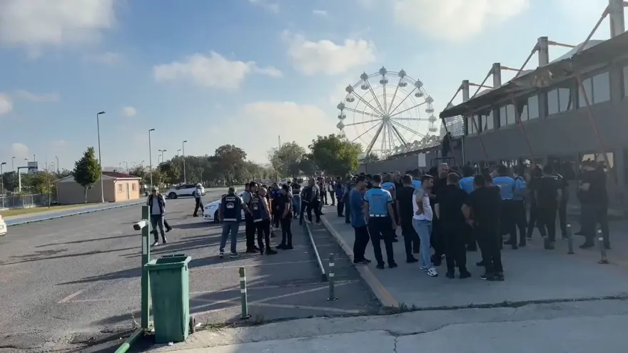 Avcılar’da lunaparkta yıkım gerginliği 1