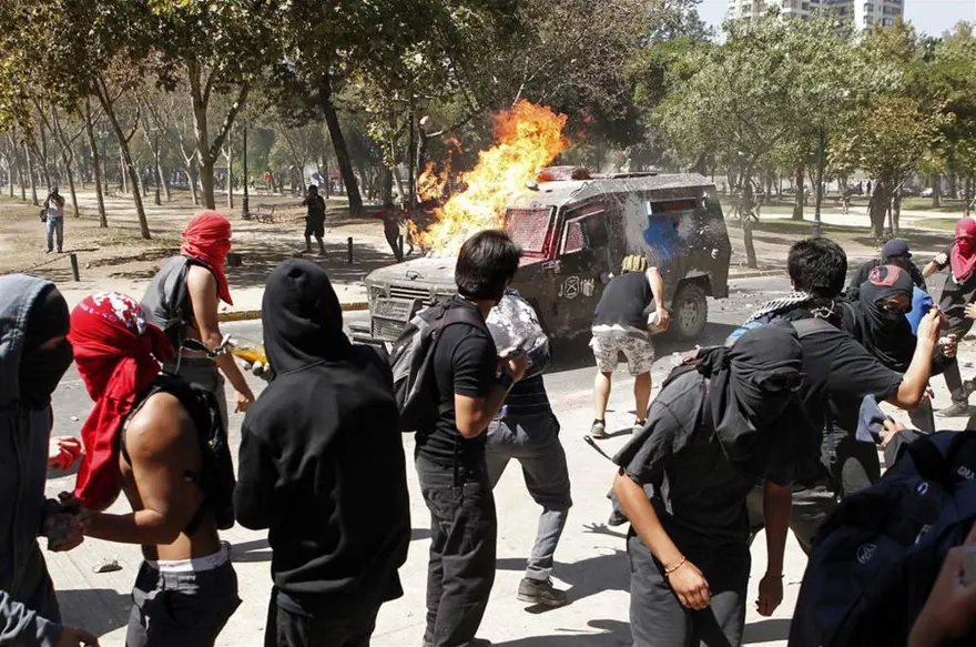 Öğrenciler yine sokakta 19