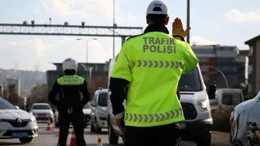 Asker eğlencesinde trafiği tehlikeye düşürenlere ceza