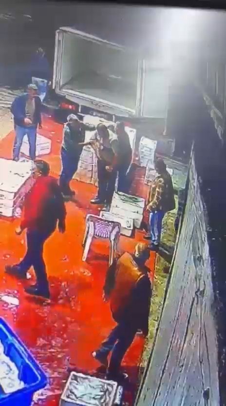 Yediği hünnap soluk borusuna kaçtı, Heimlich manevrasıyla kurtarıldı