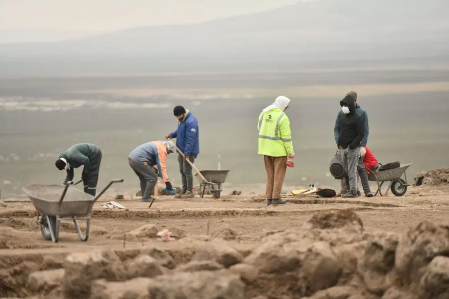 Gaziantep Taşlıgeçit Höyüğü kazılarında Roma dönemine ait yapıya ulaşıldı 2 Gaziantep Taşlıgeçit Höyüğü kazılarında Roma dönemine ait yapıya ulaşıldı 2