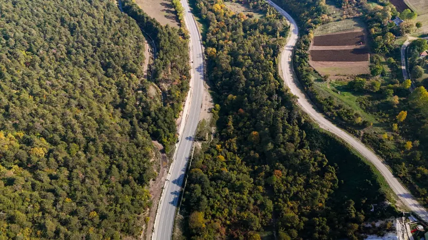 Bolu-Mudurnu kara yolunda sonbahar geçidi: Film sahnelerini aratmayan görüntüler 