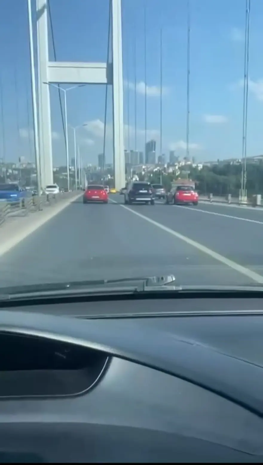 15 Temmuz Şehitler Köprüsü üzerinde sürücülerin tehlikeliinatlaşması 1