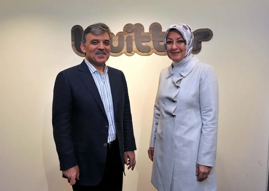 Cumhurbaşkanı Gül Twitter'da 5 Cumhurbaşkanı Gül Twitter'da 5