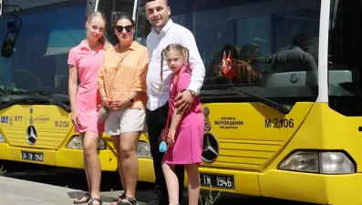 Kayıp down sendromlu çocuk, İETT şoförünün dikkati sayesinde bulundu