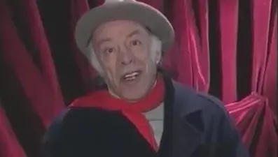 'Tiyatro asıl o zaman yaşamaya başlar' (Dünya Tiyatrolar Günü)