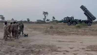 Pakistan ve Afganistan arasında 48 saatlik ateşkes