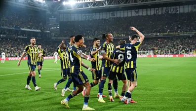 "Kadıköy canavarı" (24 Ekim 2025 spor manşetleri)