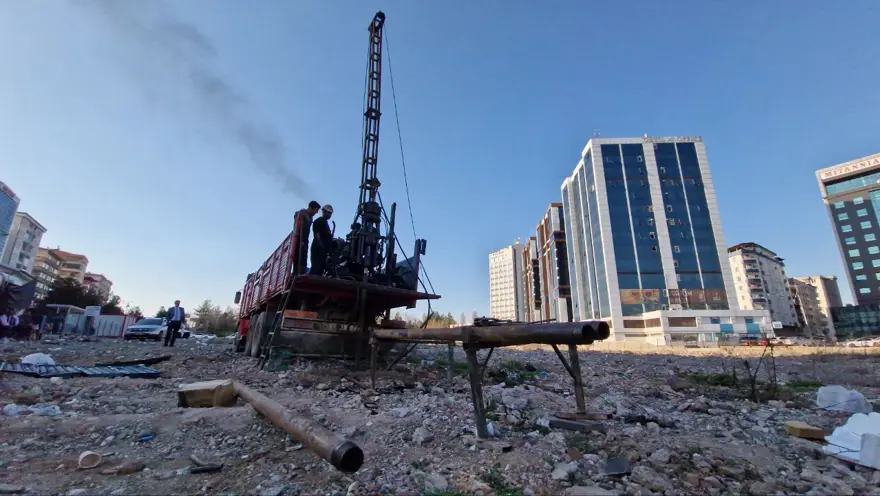 89 kişiye mezar olmuştu: Galeria Sitesi'nde ilk kazma vuruldu 2