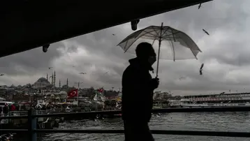 Sağanak sürecek, hava 3-5 derece soğuyacak