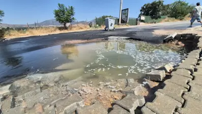 Bodrum'da su isale hattı patladı