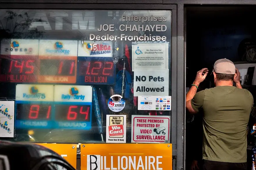 Mega İkramiye'de zor karar: Tek seferde 549 milyon mu, 30 yılda 1 milyar dolar mı? 3