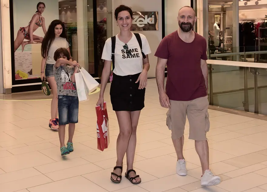 Halit Ergenç-Bergüzar Korel çiftinden sezon yatırımı 8 Halit Ergenç-Bergüzar Korel çiftinden sezon yatırımı 8