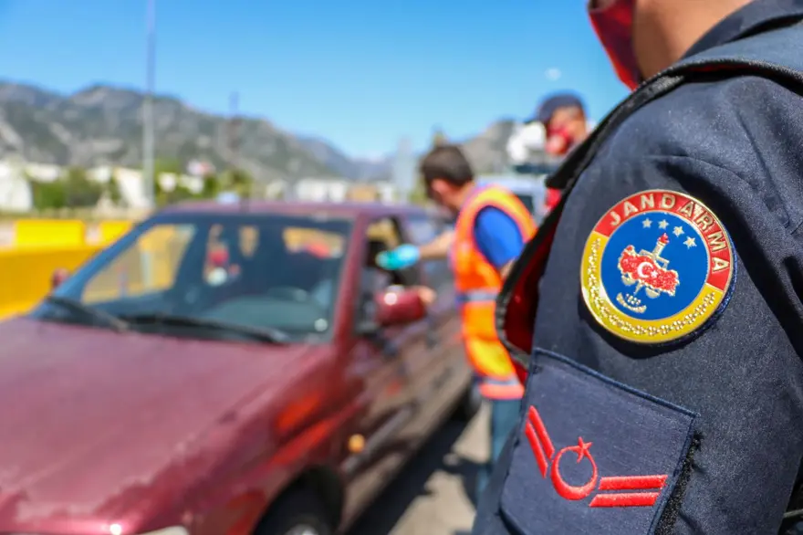 Antalya girişinde uzun araç kuyruğu 5