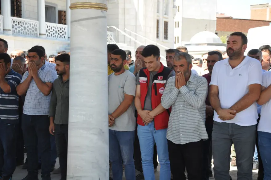 Kocaeli'ndeki patlamadan dram çıktı 2 Kocaeli'ndeki patlamadan dram çıktı 2