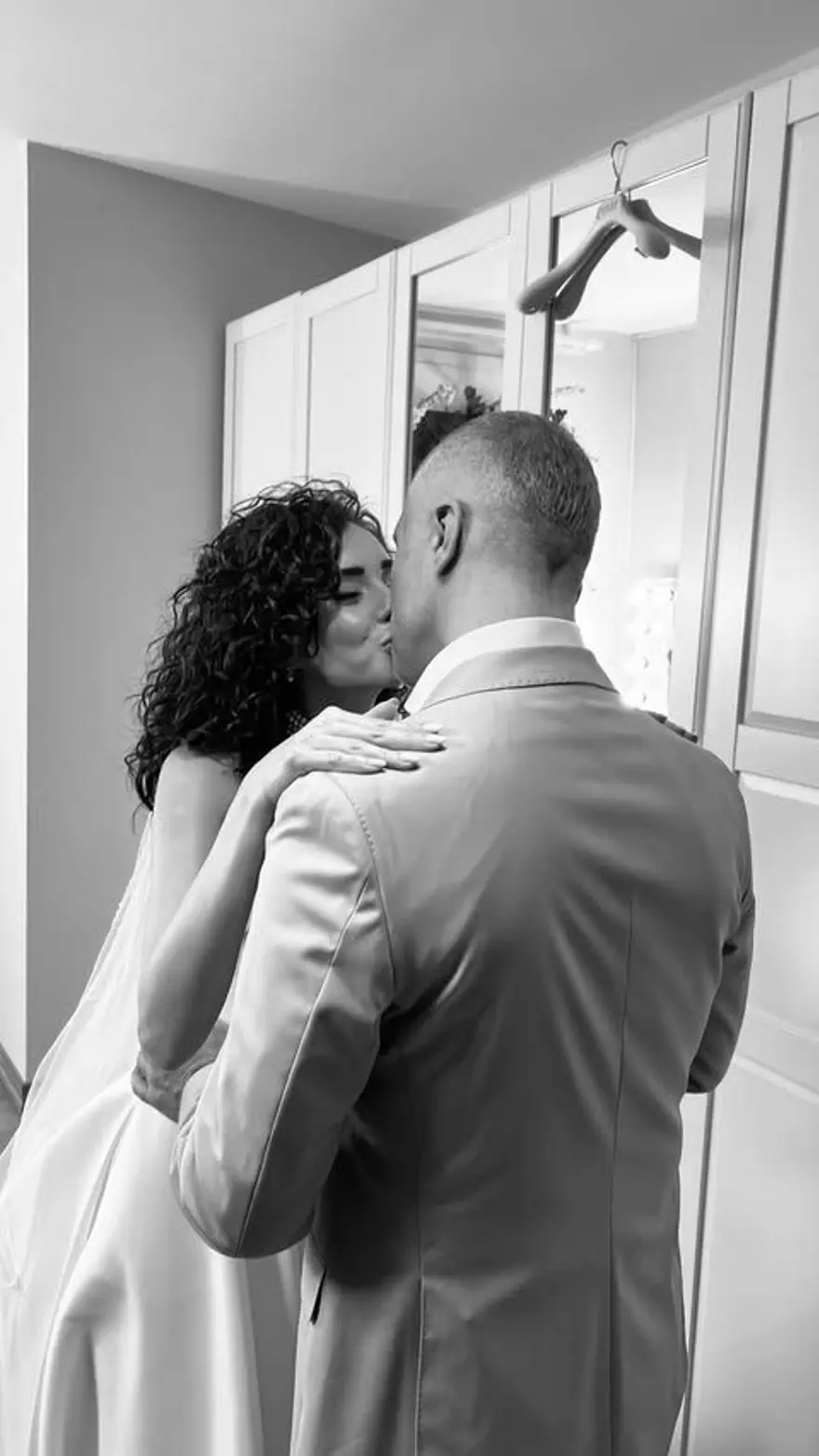 "Çekirdek ailemi korumaya alıyorum" demişti: Özcan Deniz 2'nci evlilik yıl dönümünü kutladı 1