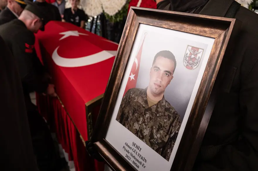Şehitlerin yarım kalan öyküleri: Türkiye şehitlerini uğurladı 21