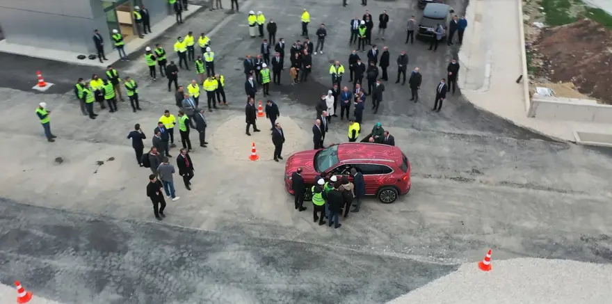 Bakanlar Varank ve Nebati, Togg'un direksiyonuna geçti: Bu müthiş bir duygu 6